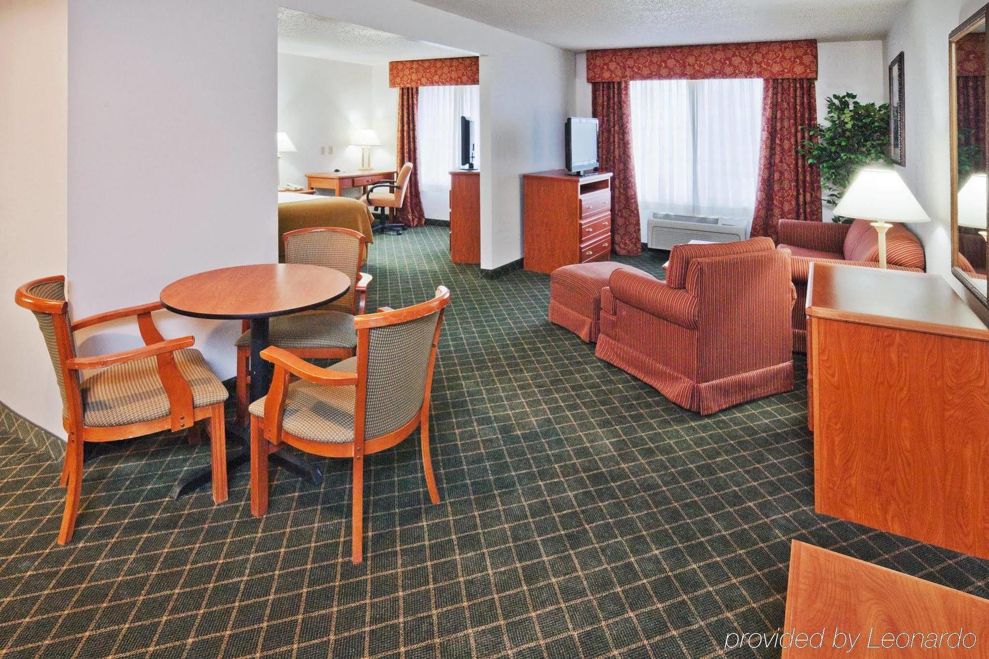 Holiday Inn Express Hotel & Suites Chickasha By Ihg Camera foto