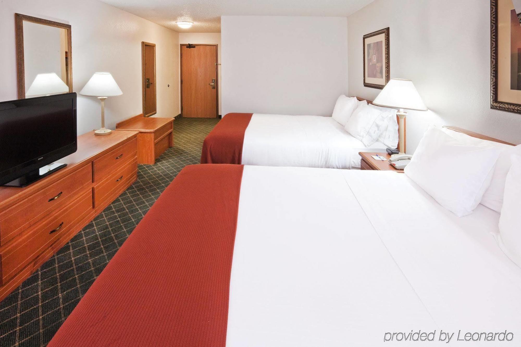 Holiday Inn Express Hotel & Suites Chickasha By Ihg Camera foto