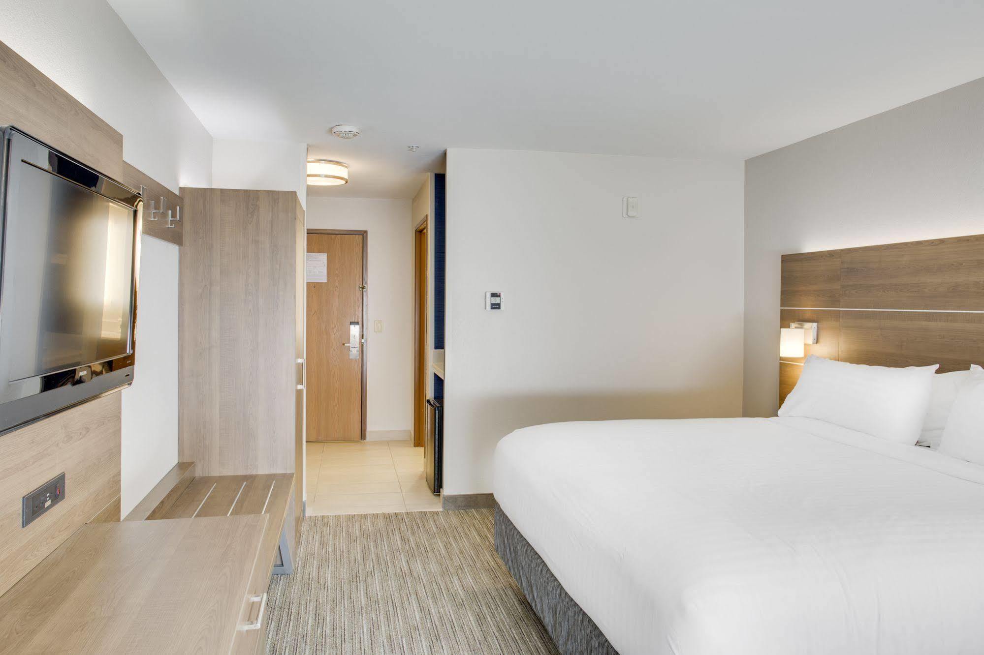 Holiday Inn Express Hotel & Suites Chickasha By Ihg Esterno foto