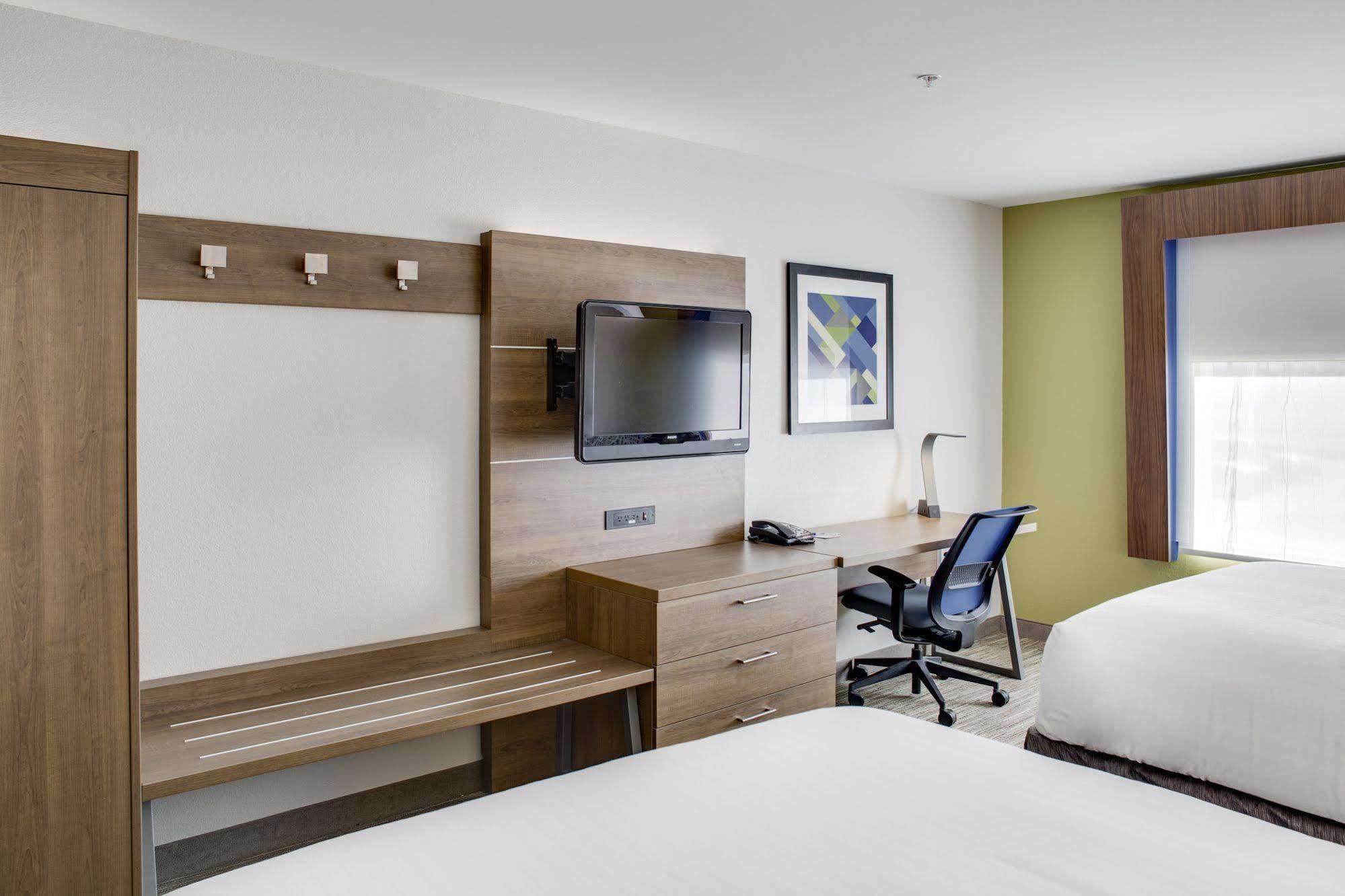 Holiday Inn Express Hotel & Suites Chickasha By Ihg Esterno foto