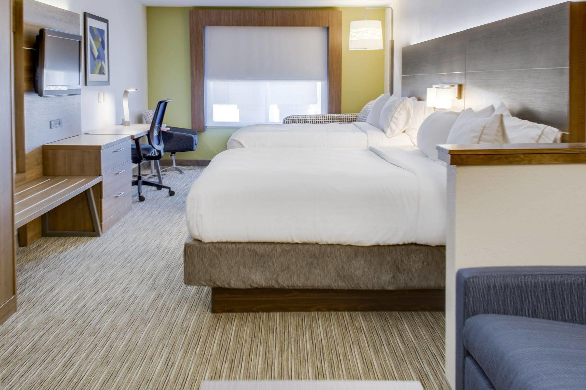 Holiday Inn Express Hotel & Suites Chickasha By Ihg Esterno foto